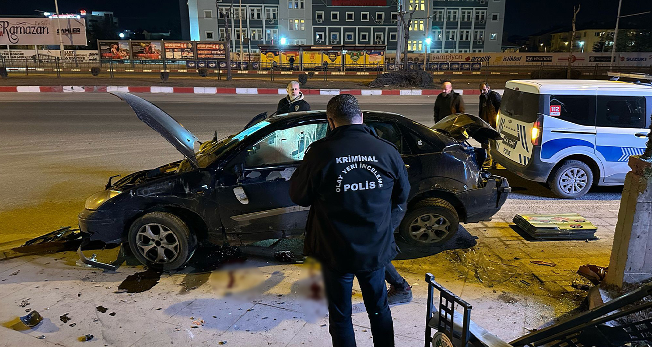 Malatya’da araç önce kaldırıma, sonra duvara çarptı: 1 ölü, 1 yaralı