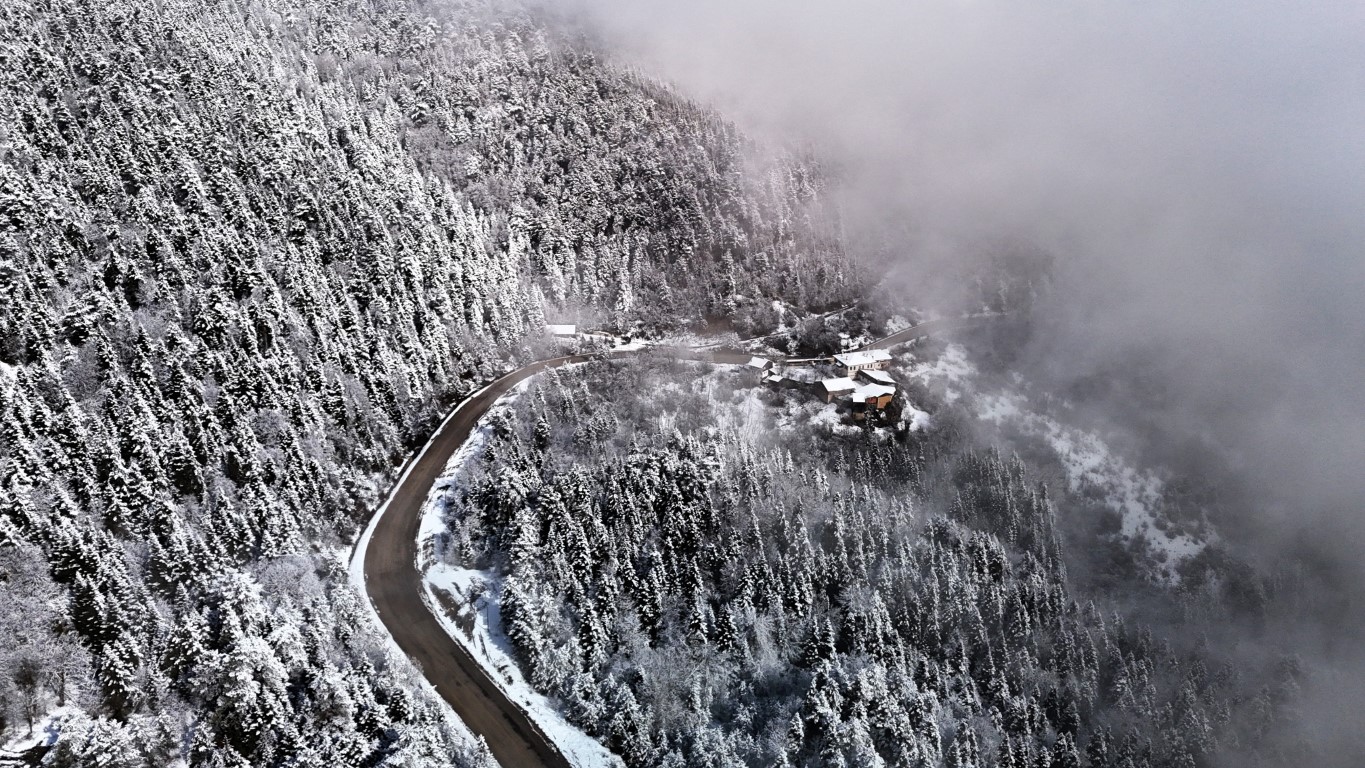 Karabük’ün yüksek kesimleri yeniden beyaza büründü