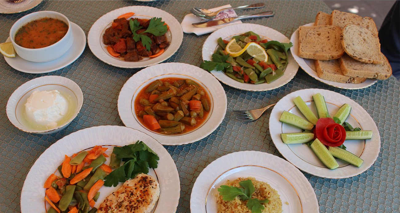 Uzmanından Ramazan ayı tavsiyeleri: "İftarda yenilen yemeklerin sahurda tüketilmemesi gerekiyor"