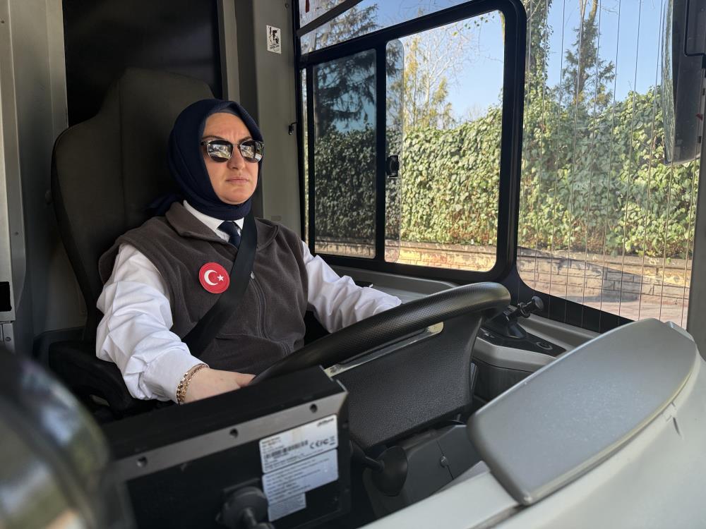 Ön yargıları kırıp belediye şoförü oldu: 2 çocuk annesi 8 yıldır direksiyon başında