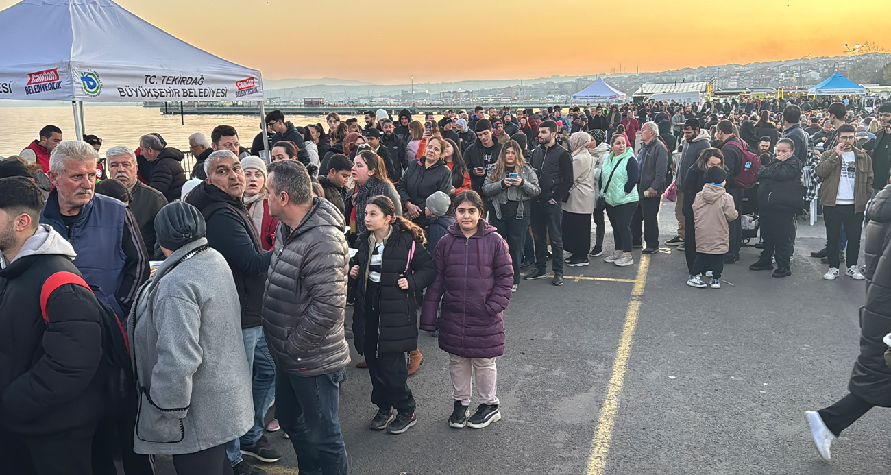 Belediyenin iftarında self servis krizi
