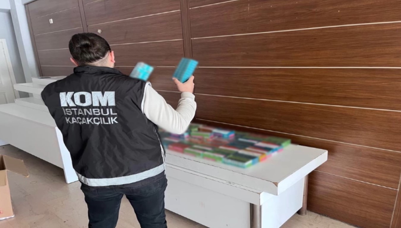 İstanbul genelinde kaçakçılık operasyonu: 53 gözaltı