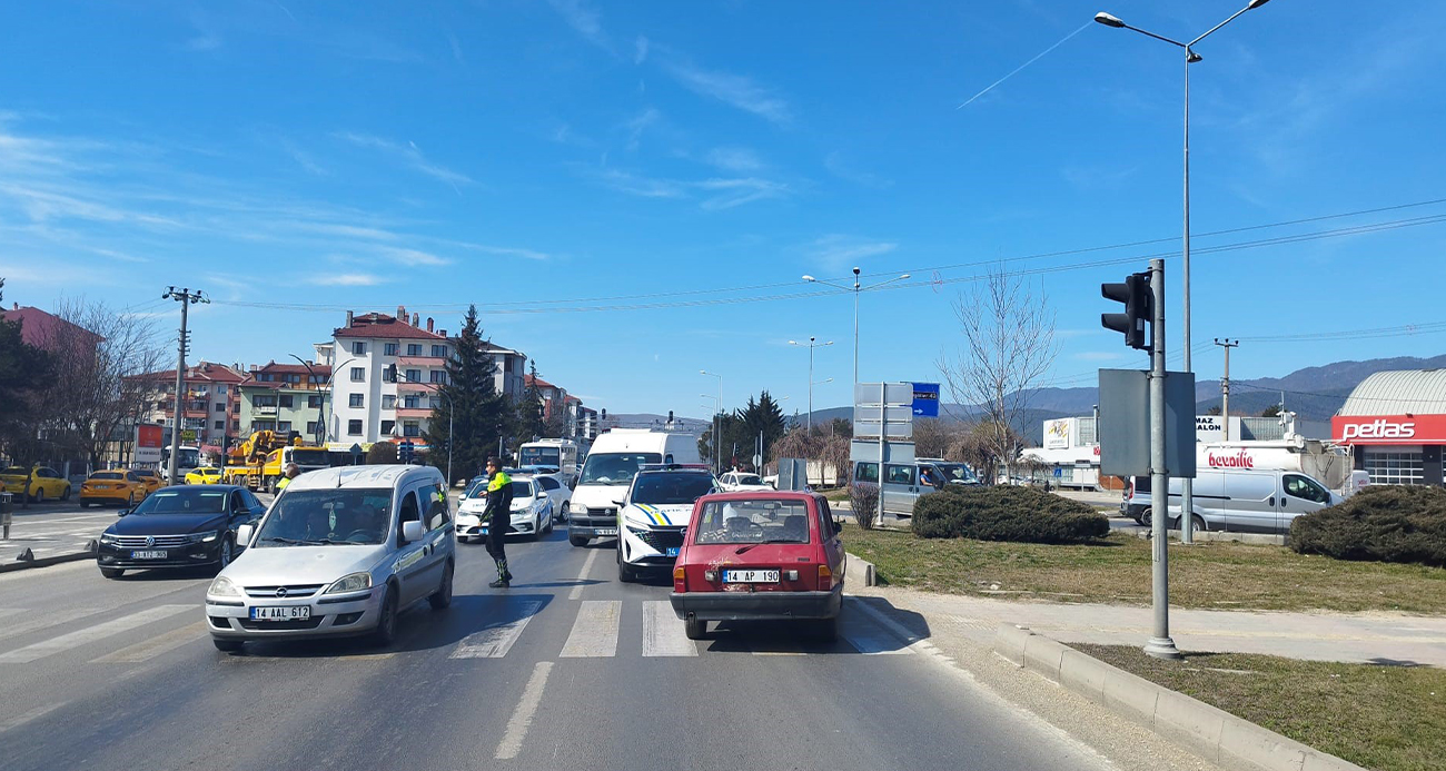 Trafik polisleri faciayı önledi!