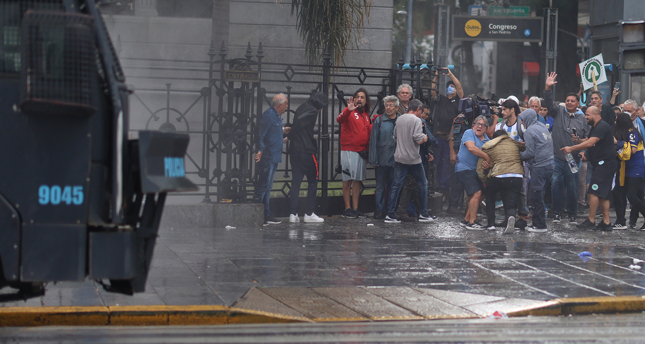 Arjantin’de "kemer sıkma" politikasına protesto