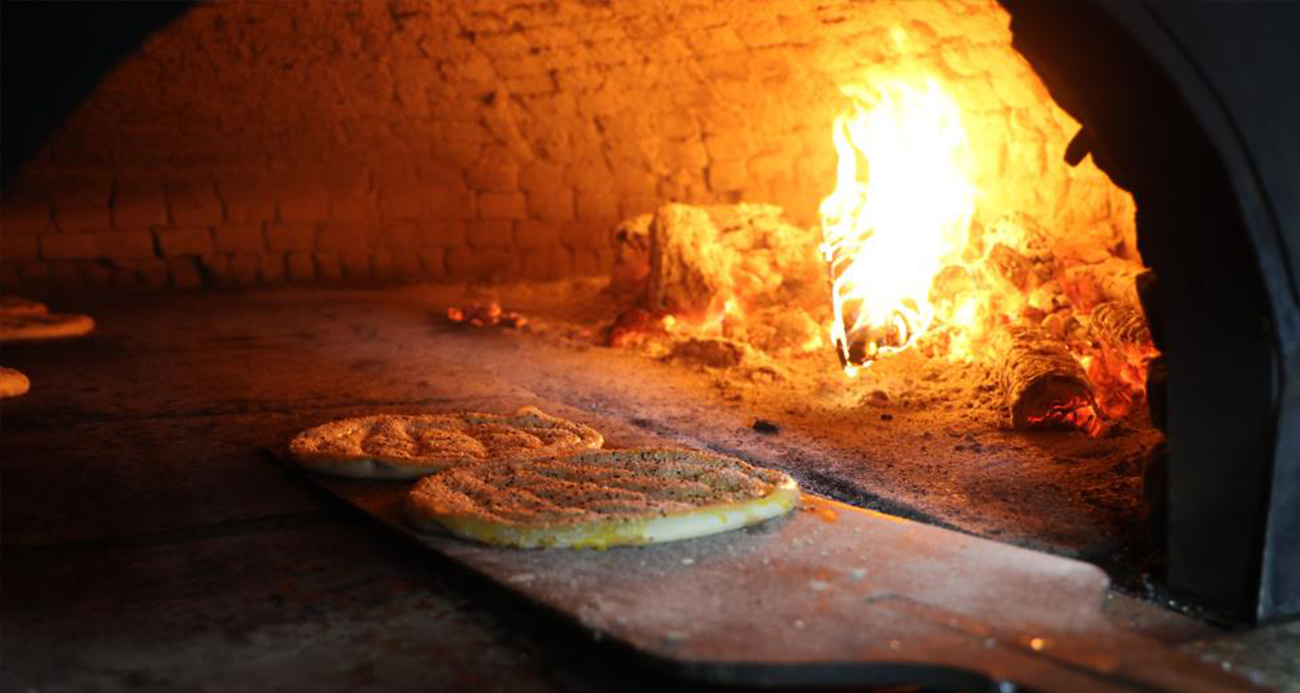 Ramazan ayında 450 derece sıcaklık önünde vazgeçilmez lezzet mesaisi