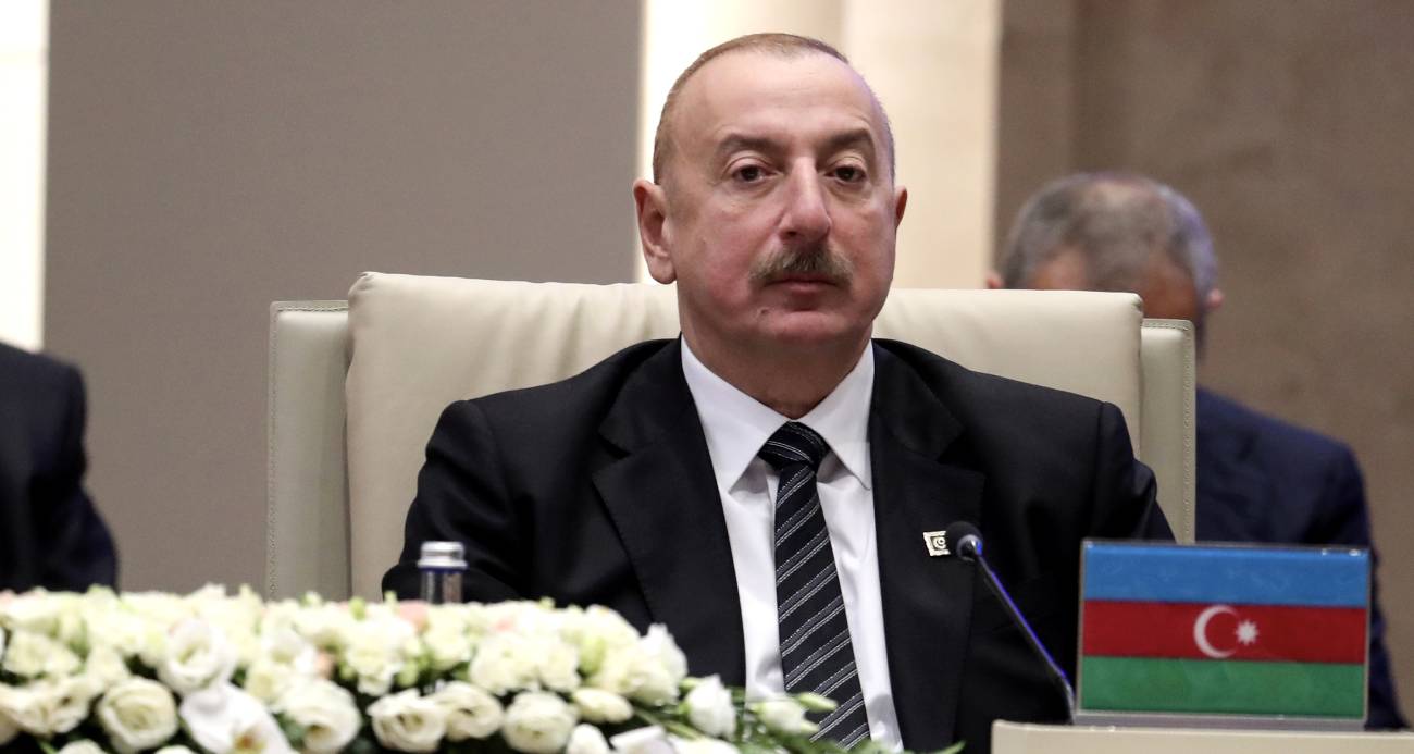 Aliyev, Azerbaycan'ın D-8 üyeliğini onayladı