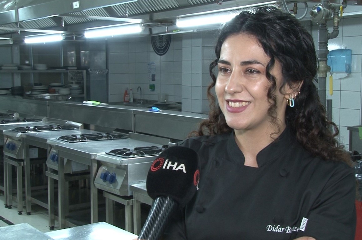 Şeflerden Ramazan’a özel ’şeker ilavesiz hurmalı muhallebi’ tarifi