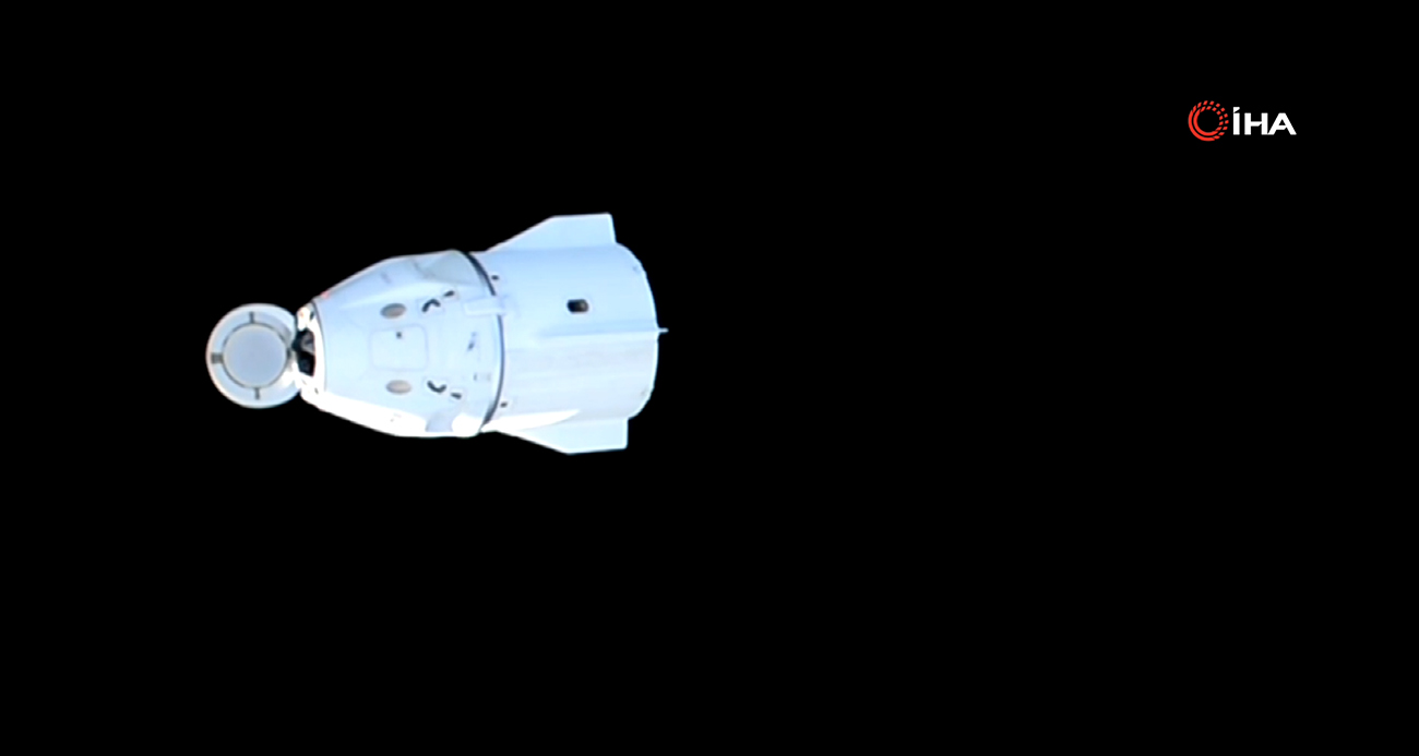 Uzayda mahsur kalan NASA astronotlarının dünyaya dönüş yolcuğu başladı