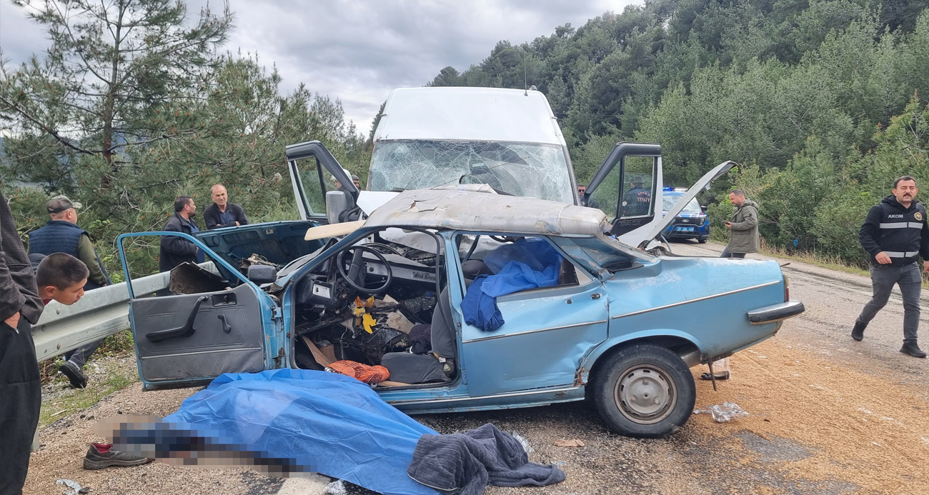 Adana’da feci kaza: 3’ü çocuk 5 ölü, 10 yaralı