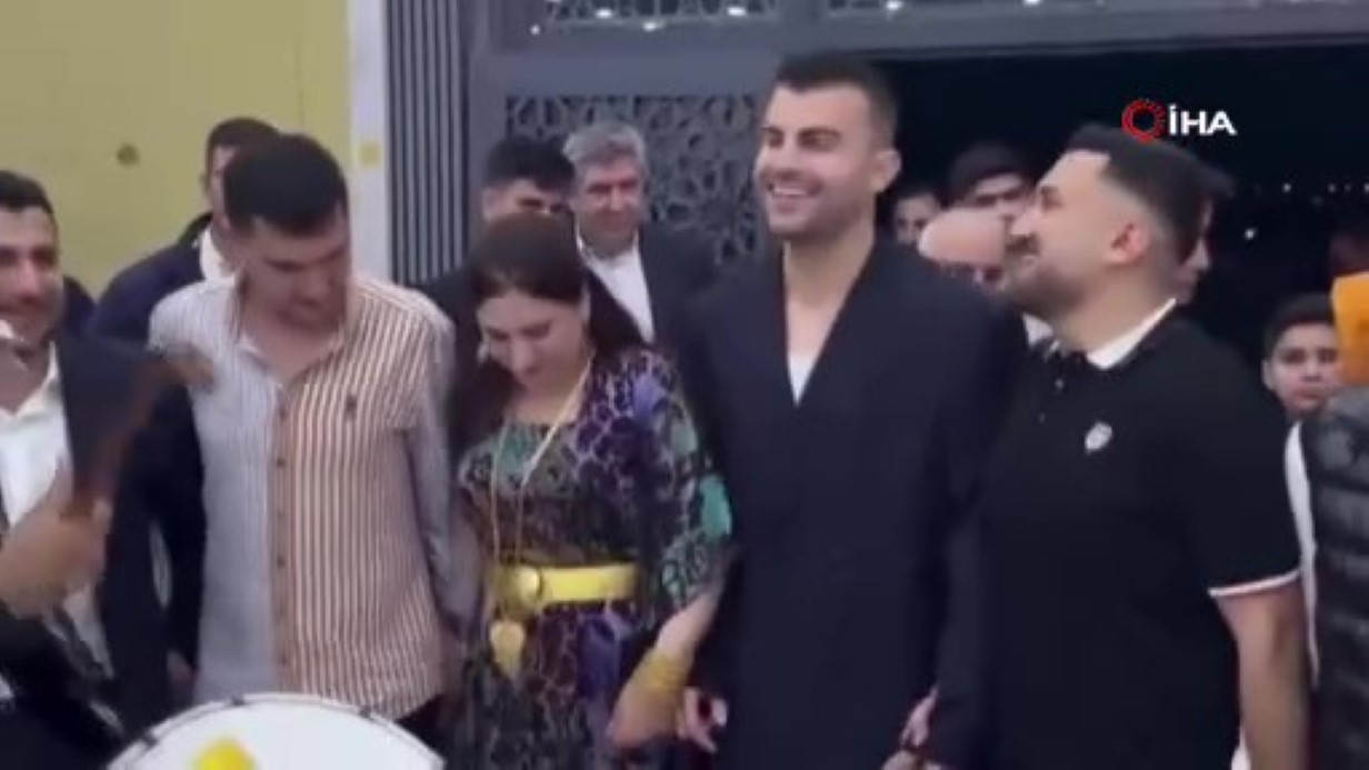 Abdülkerim Bardakcı’dan, Şanlıurfa’da halay şov