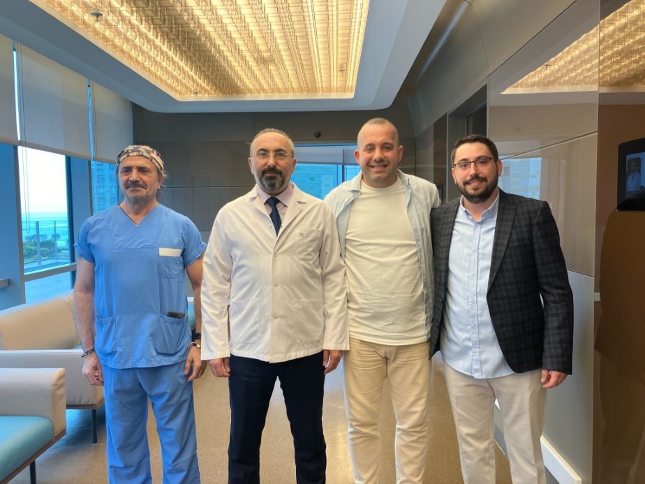 Uyanık halde beyin ameliyatı oldu: 