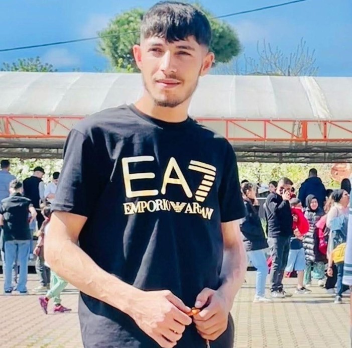 Arnavutköy’de kan donduran cinayet: Tartıştığı arkadaşı tarafından öldürülüp çayırlık alana atıldı