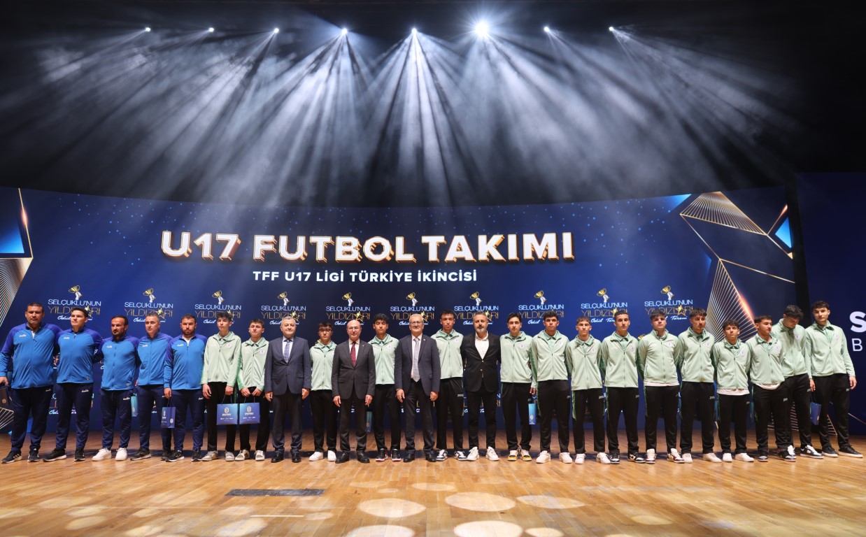 Şampiyonlar ödüllendirildi