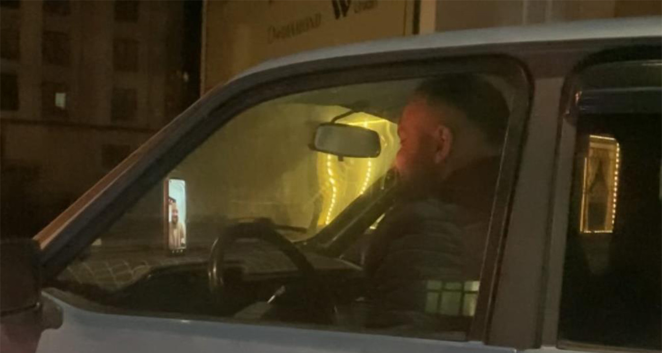 Aracıyla seyir halindeyken görüntülü sohbet eden sürücüye 5 bin 327 lira ceza kesildi