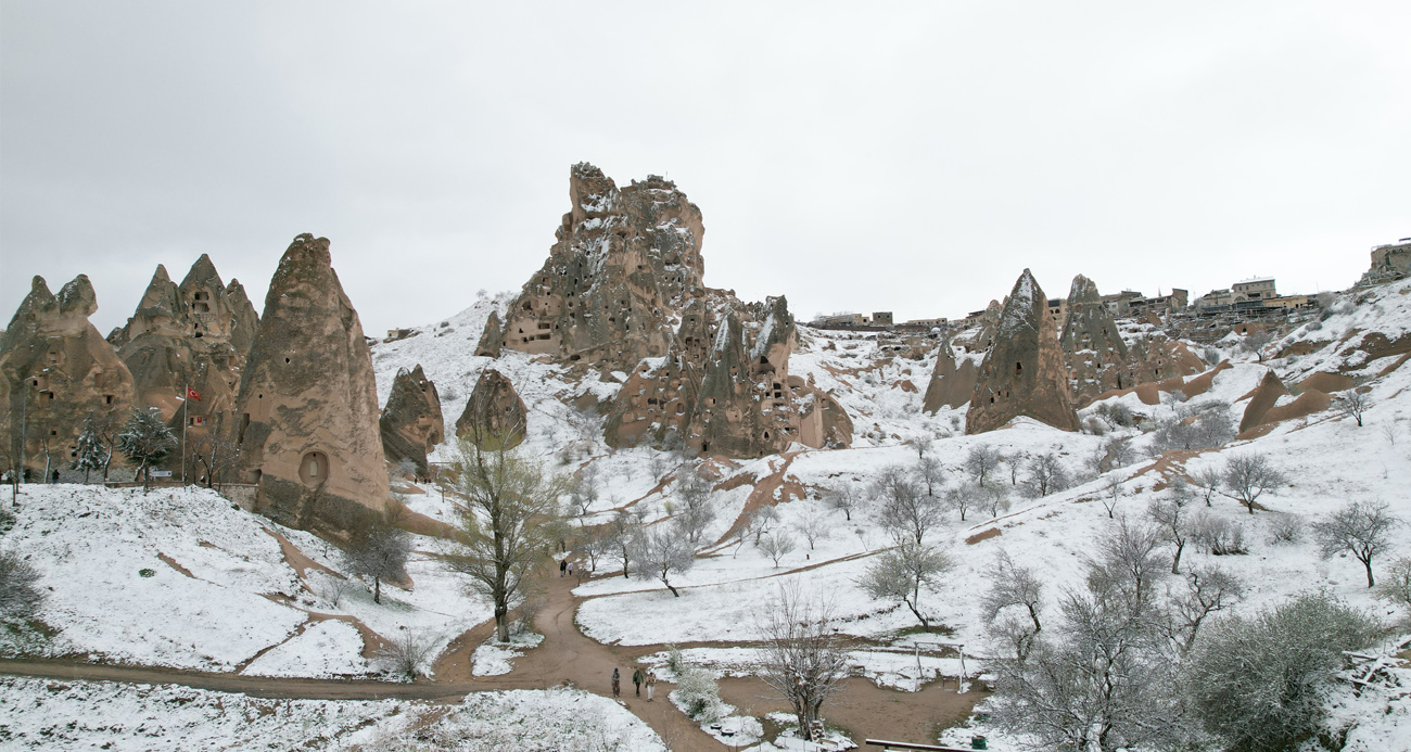 Kapadokya beyaza büründü