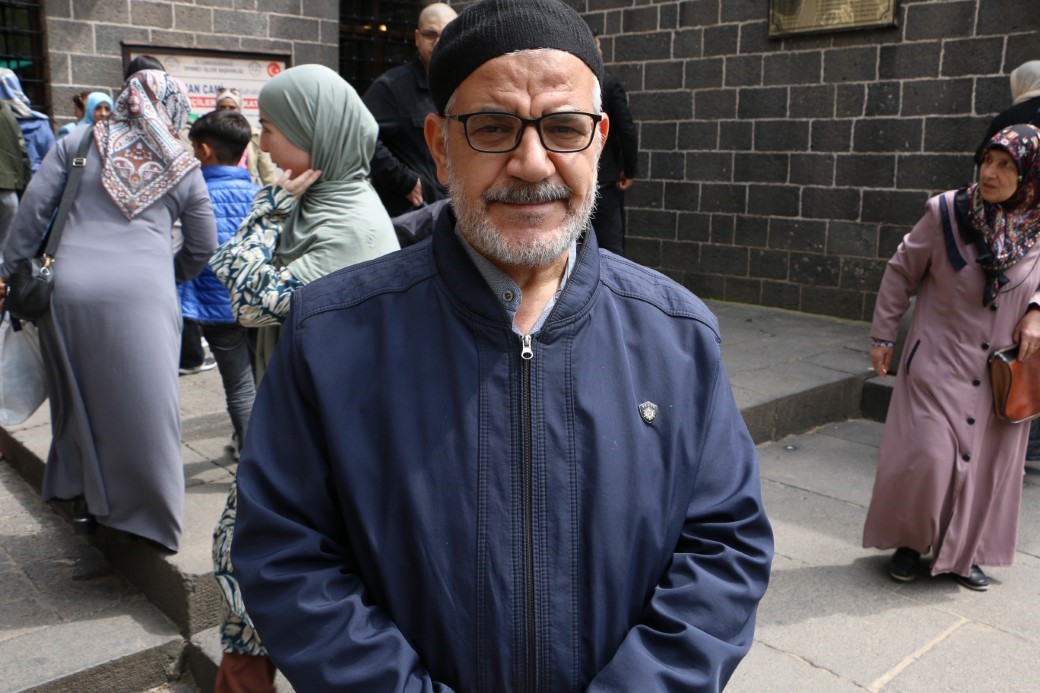 Sahabe kabirlerinin bulunduğu bölgede kanalizasyon kokusuna tepki