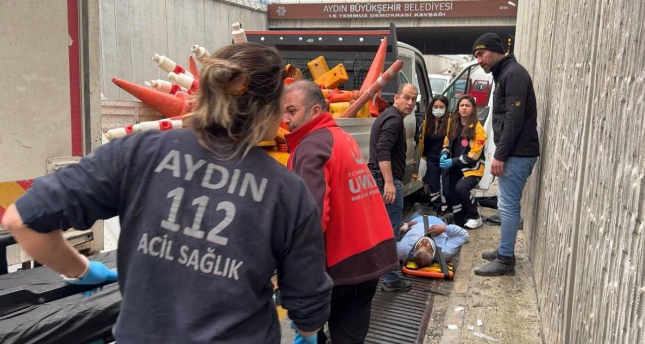 Kamyonet, altgeçitte çalışma yapan işçilerin aracına çarptı: 6 yaralı