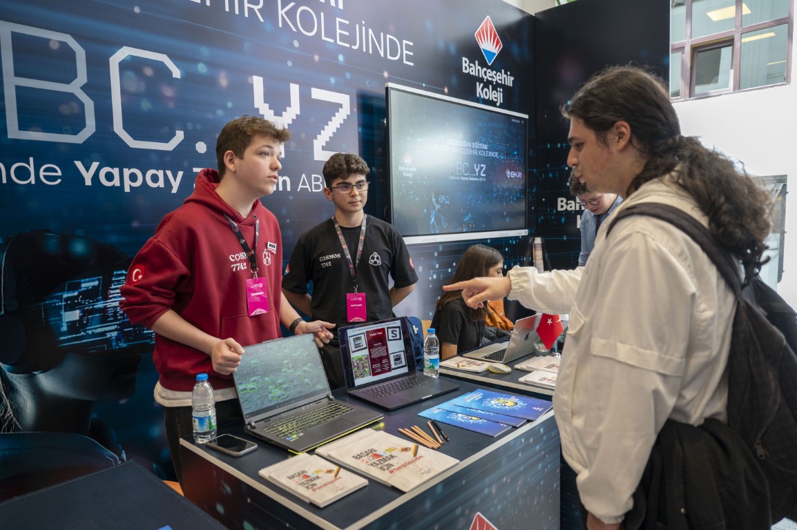 BAU’dan yapay zekânın gerçekleştirdiği ilk zirve