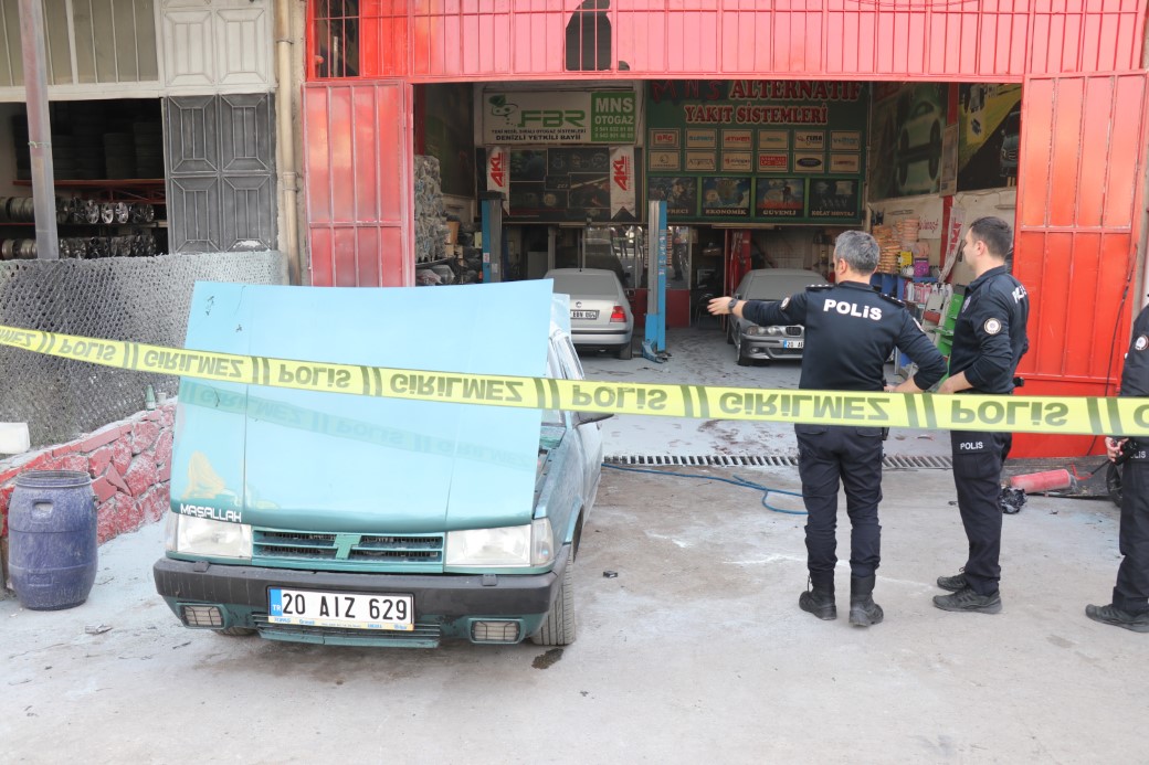 Denizli’de otogaz dükkanındaki gaz kaçağı parlamaya neden oldu: 8 yaralı