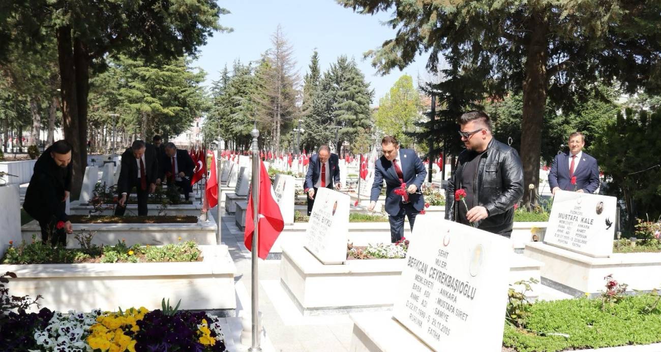 Kamu Birliği Konfederasyonu, şehitleri dualarla andı