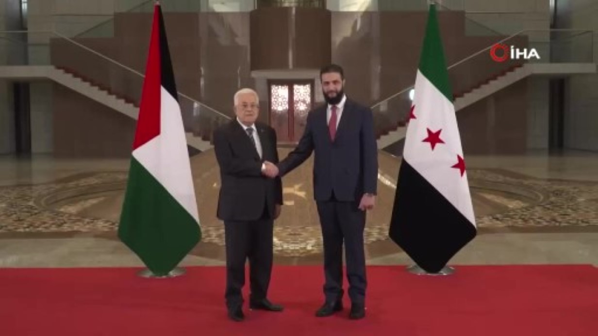 Filistin Devlet Başkanı Abbas, Suriye Devlet Başkanı eş-Şara ile görüştü