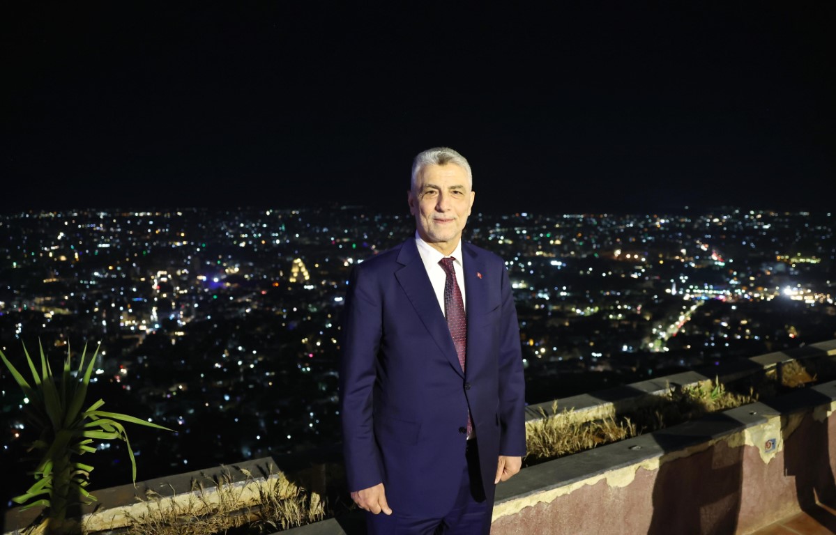 Bakan Bolat, Şam'da Kasiyun Dağı'nı ziyaret etti