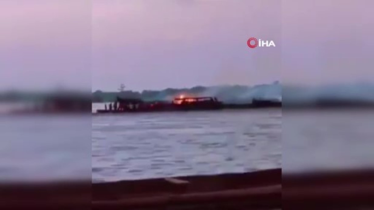 Kongo Demokratik Cumhuriyeti'nde tekne alev aldı: 148 ölü