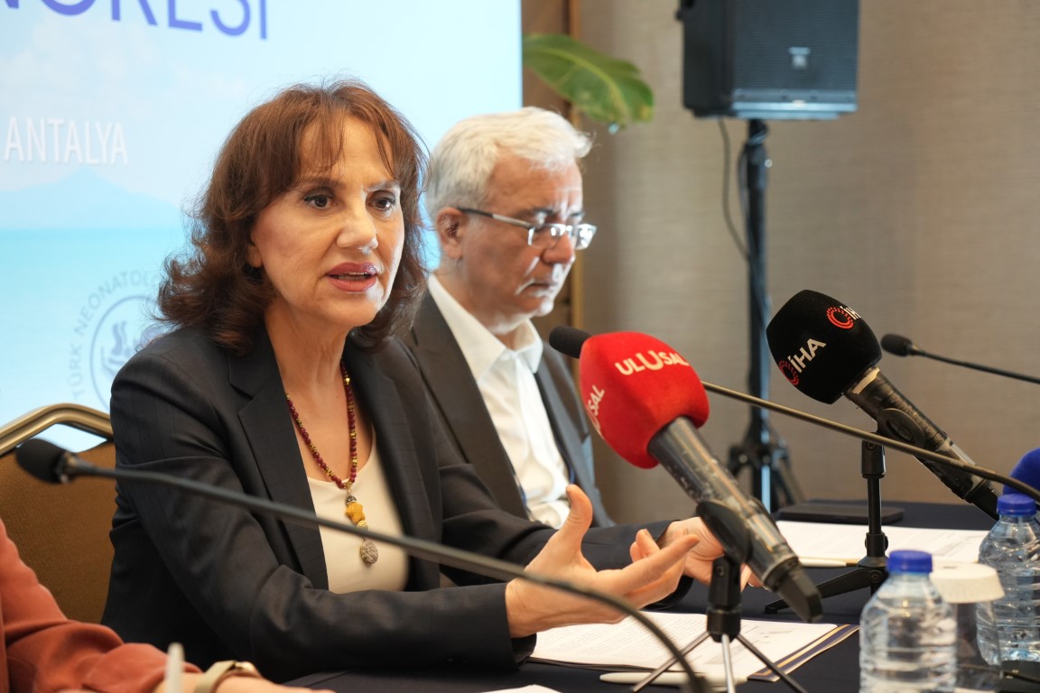 Yenidoğan uzmanları Antalya’da buluştu: 