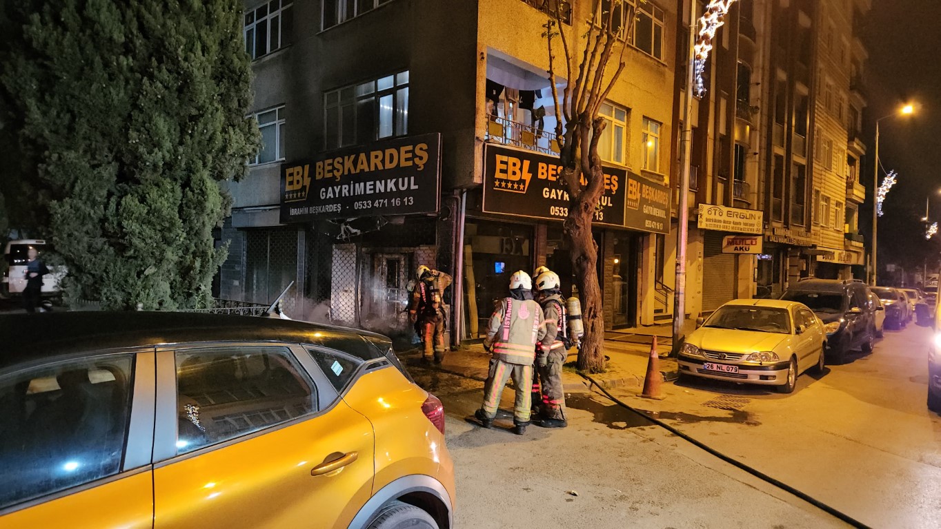 Bayrampaşa’da korkutan doğal gaz yangını