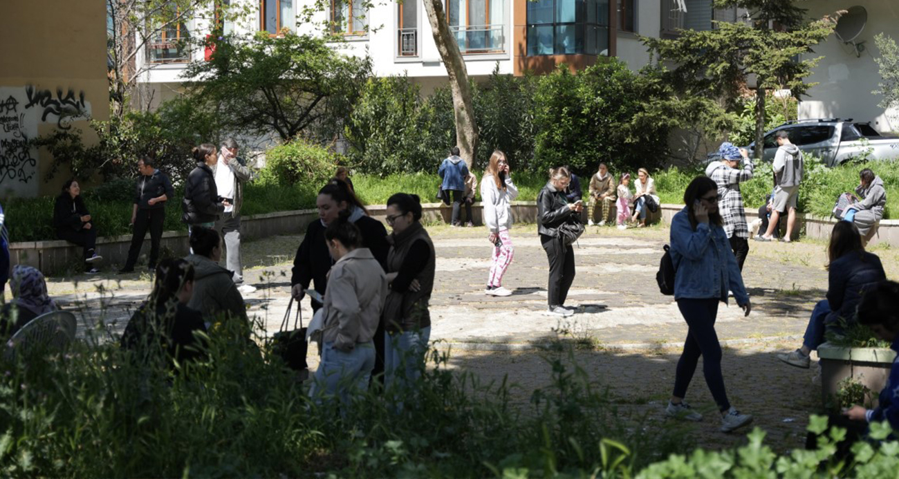 İstanbul Valiliği: "Panik nedeniyle yüksekten atlayan 151 kişi yaralandı"