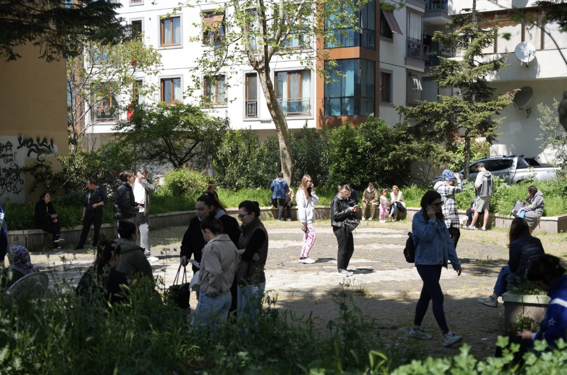 Son Dakika: İstanbul'da 6,2 büyüklüğünde deprem