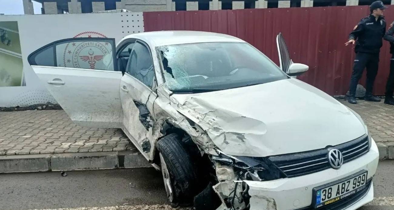 Bingöl’de trafik kazası: 3 yaralı