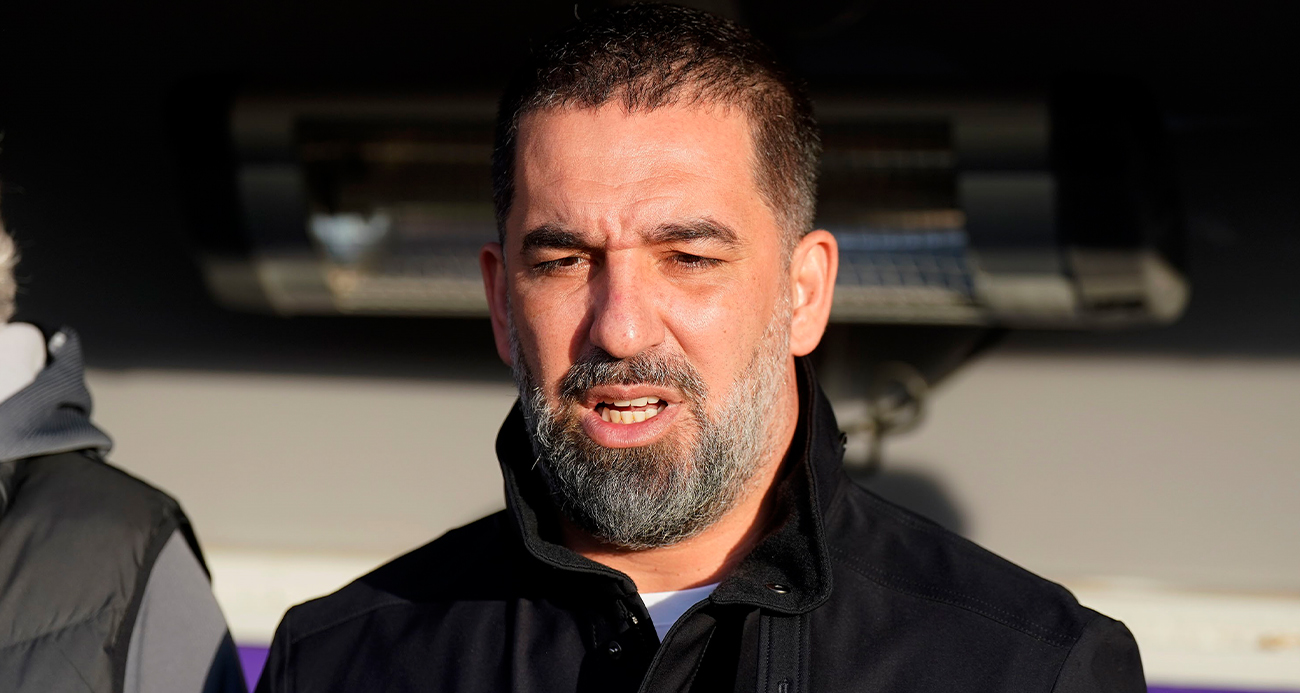 Arda Turan: "Takım halinde sahaya konsantre olmakta zorlanıyoruz"