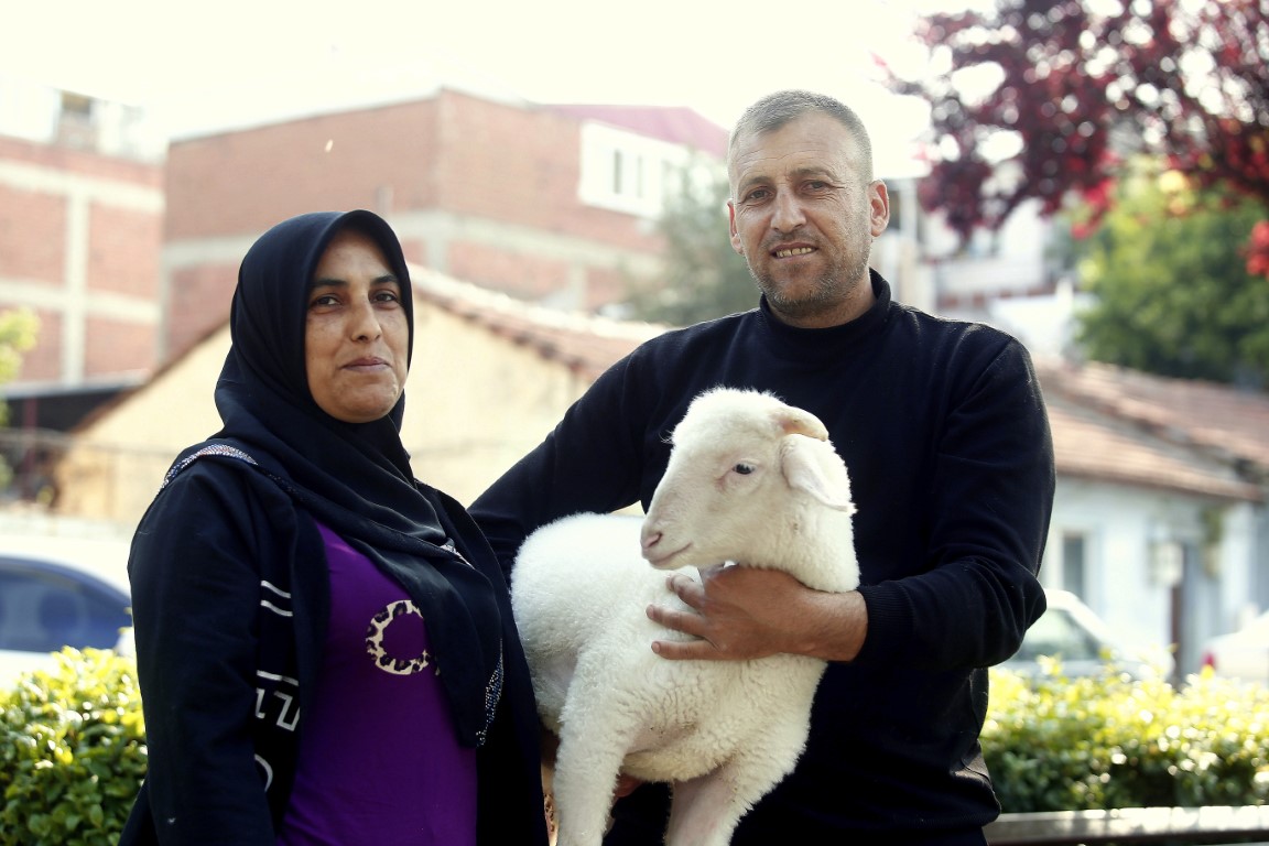 Kuzuya evlatları gibi bakıyorlar