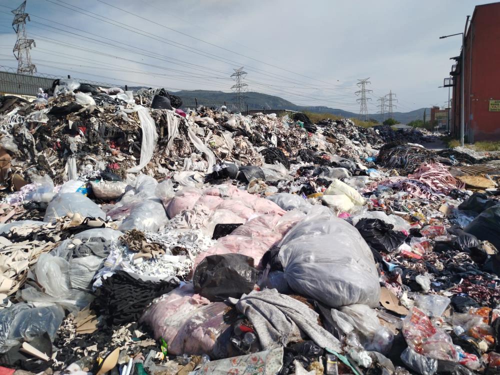 İzmir’de bu manzarayı görenler Hindistan sanıyor