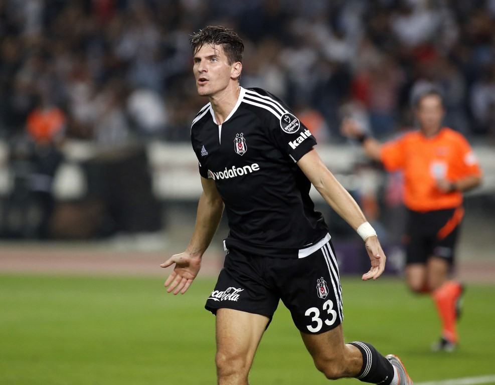 Fenerbahçe - Beşiktaş derbisinin golleri yabancılardan