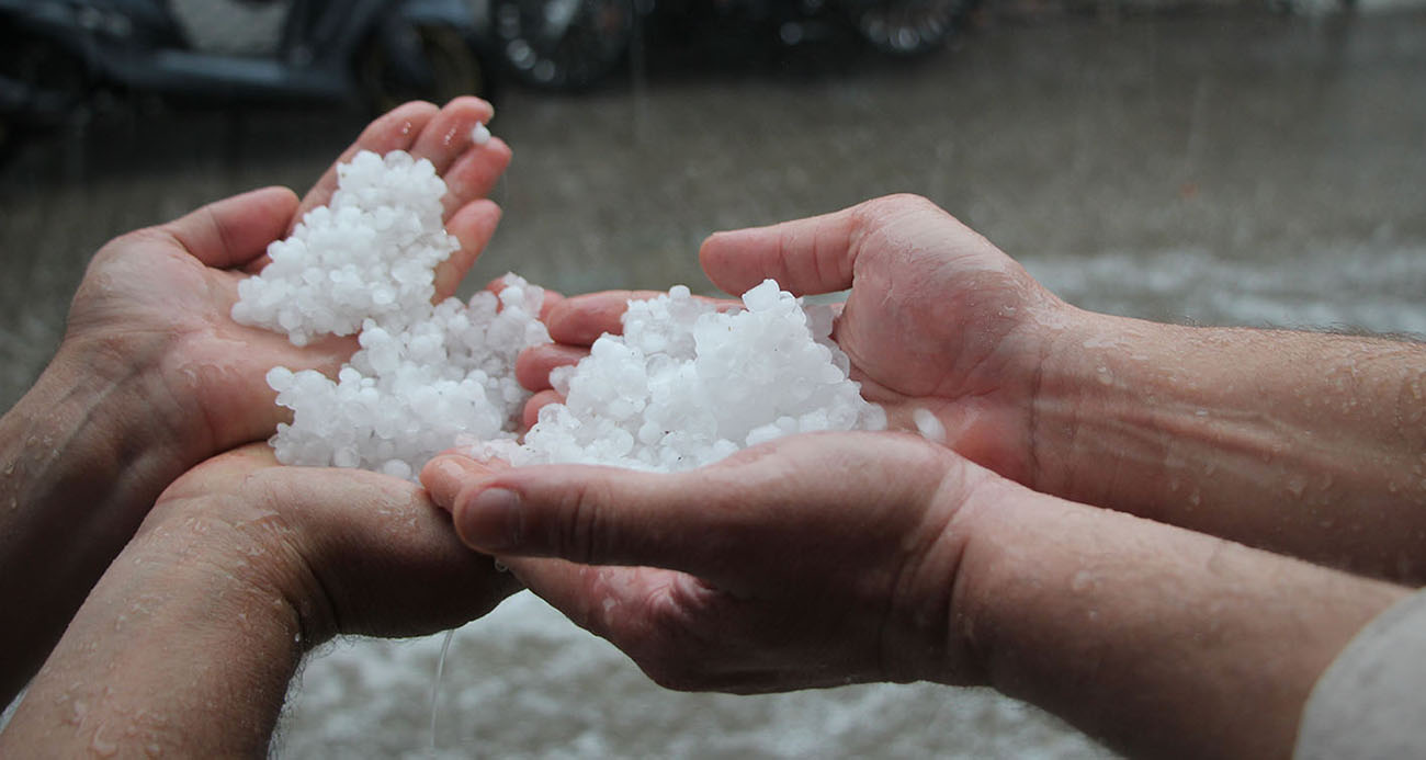 Manisa’da dolu yağışı etkili oldu