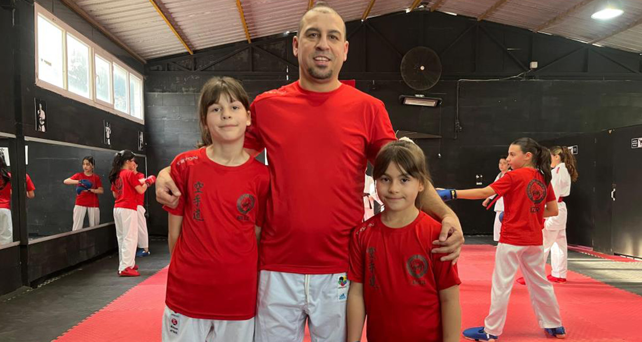 Maya ve Lara 8 dil biliyor, karetede dünya şampiyonluğunu hedefliyor