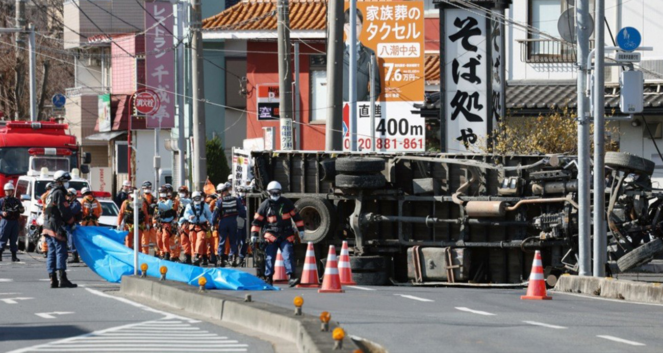 Japonya’da kamyonetiyle çukura düşen sürücünün cansız bedenine 3 ay sonra ulaşıldı