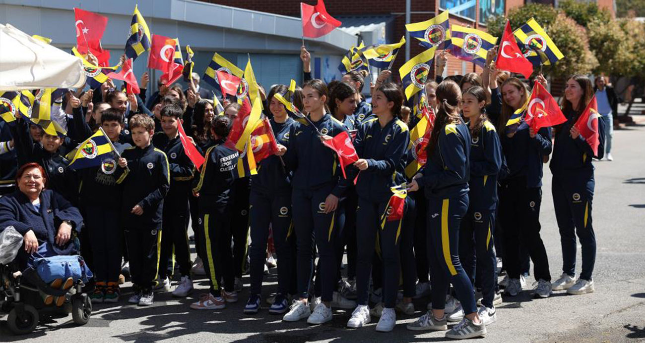 Fenerbahçe kuruluşunun 118. yılını törenle kutladı