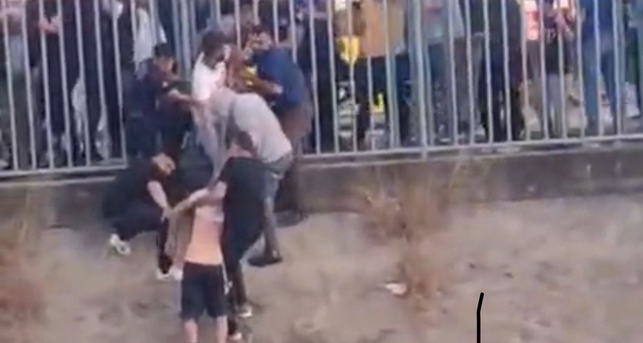 Sulama kanalına düşen adamı vatandaşlar kurtardı