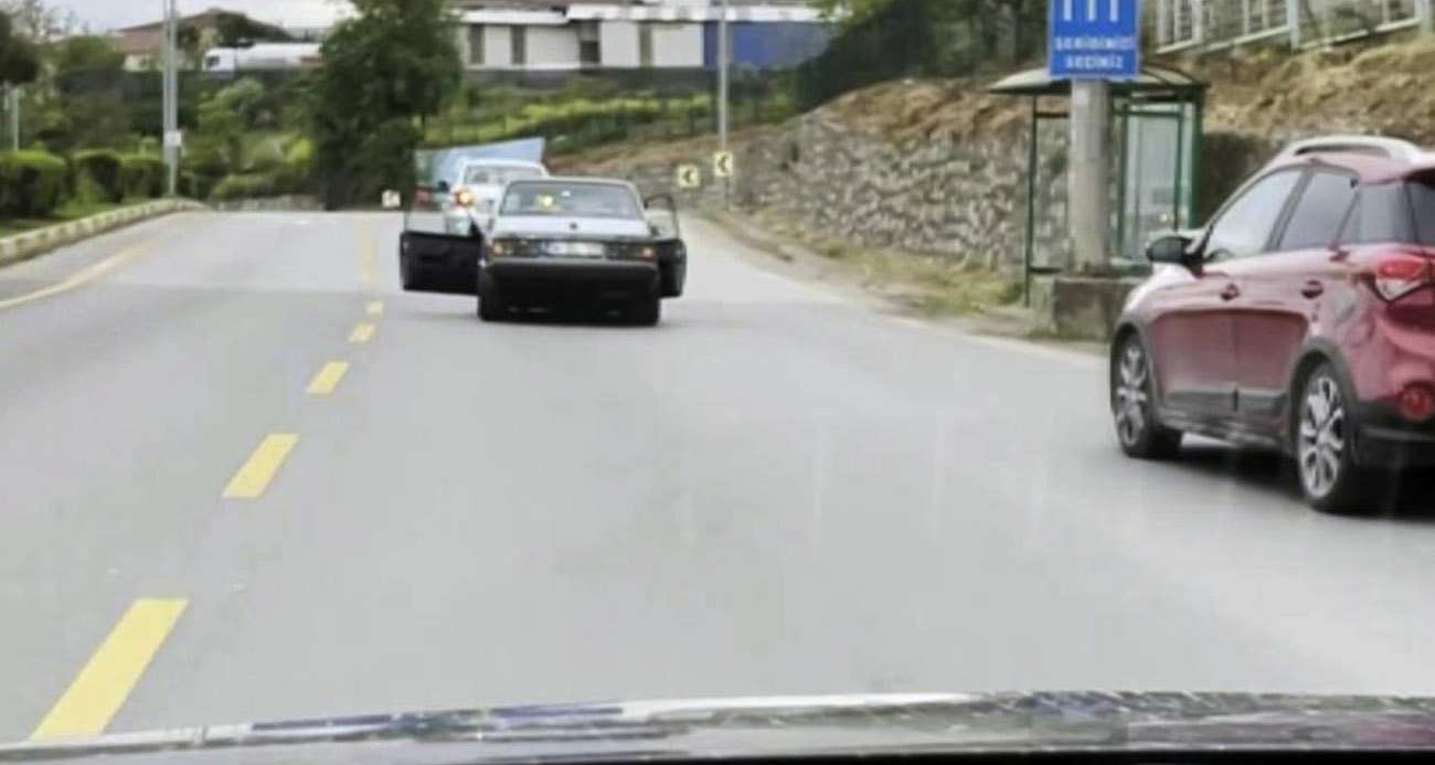 Düğün konvoyunda akıl almaz görüntü