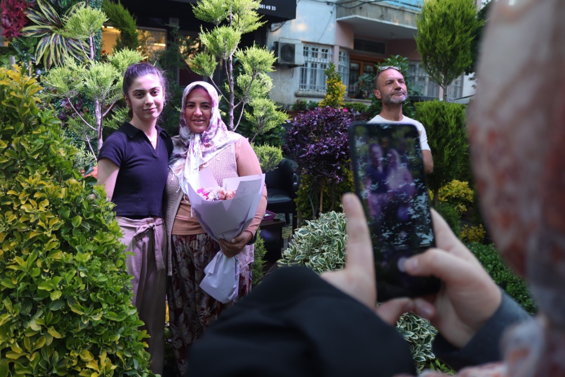 Alyalina Kozmetik, Bayındır Çiçek Festivali’nde doğal ürünleriyle dikkat çekti