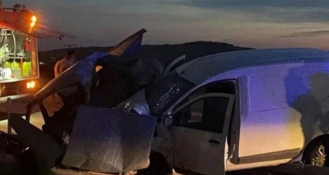 Gaziantep’te iki araç kafa kafaya çarpıştı: 1 ölü, 2 yaralı