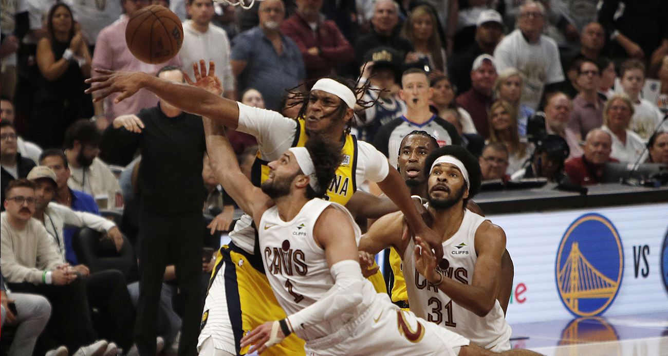 Indiana son saniyede attı, seriyi 2-0 yaptı