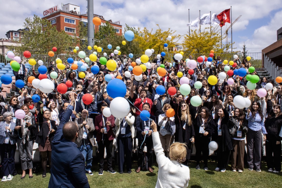 Kanserle savaşta yeni dönem: Yaşayan ilaçlar ve kişiye özel aşılar MIMIC 2025’te tanıtıldı