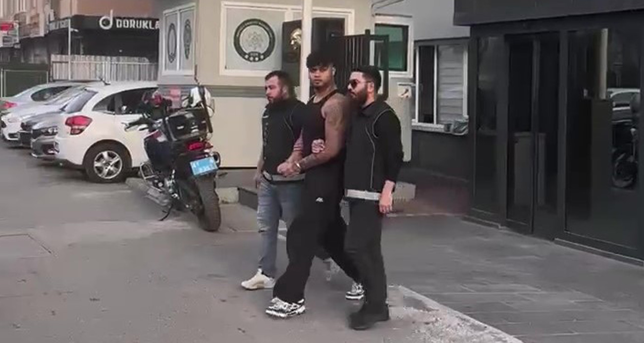 "Lvbel C5" lakaplı rapçinin adliyeye sevk edildiği anlara ait görüntüler ortaya çıktı