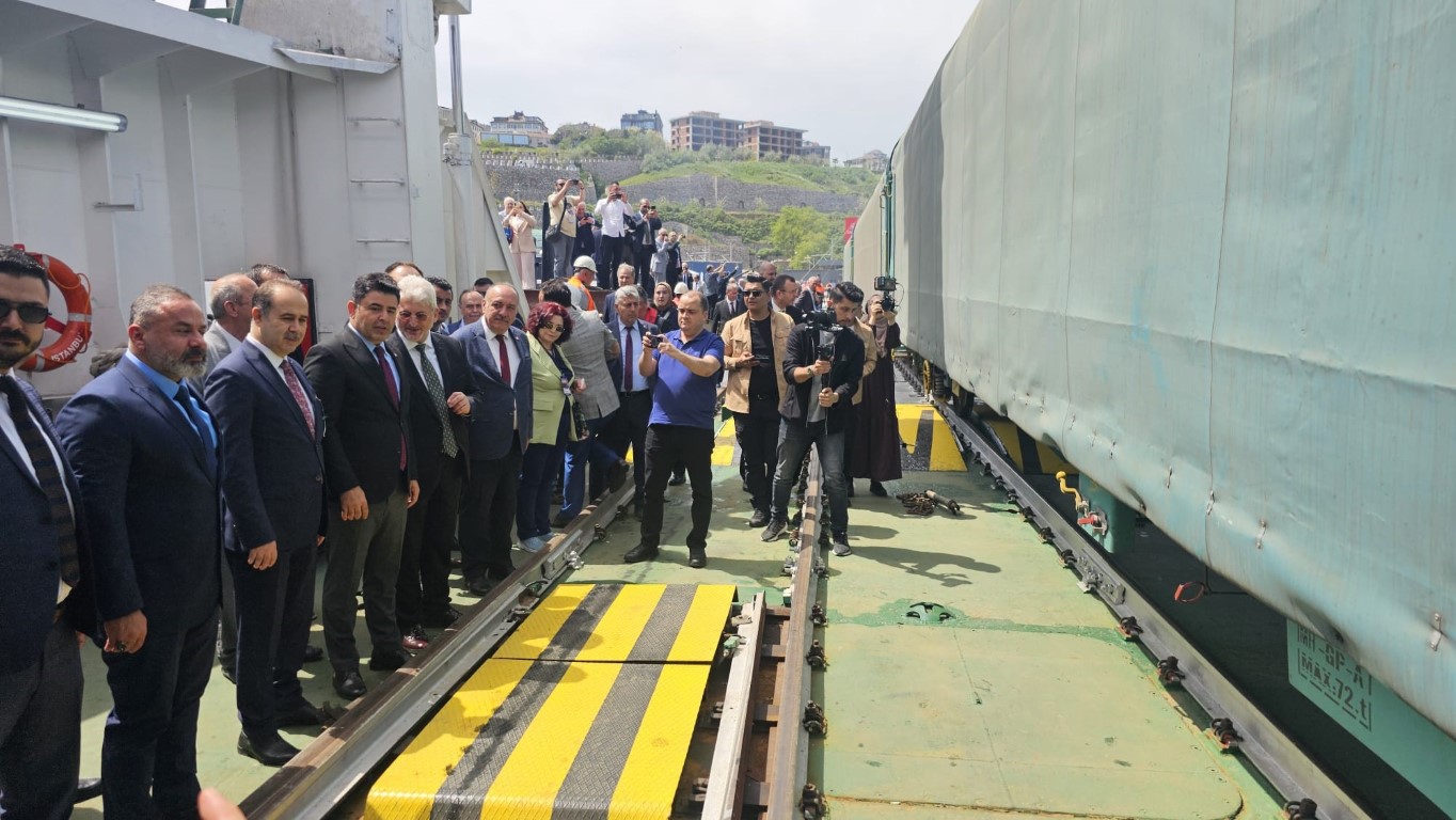 Bandırma-Tekirdağ Tren Feribot Hattı hizmete açıldı