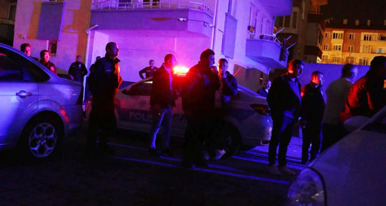 Polisi arayıp, "Bizi dövüyorlar" diye polisleri şikayet etti