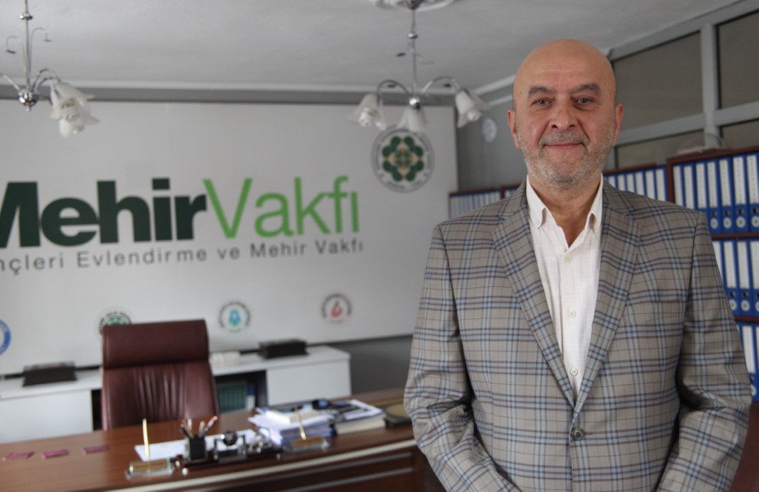 1,5 milyon çift evlenmeyi bekliyor